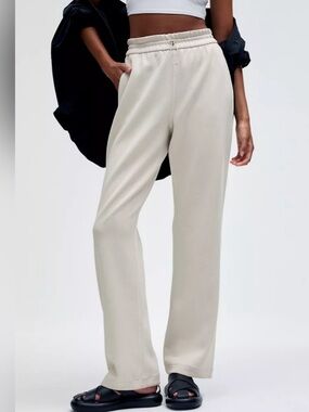 Lululemon Softstreme High-Rise Pant Bone